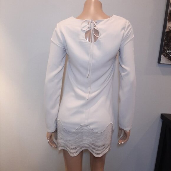 Marciano Long Sleeve Mini Dress Lace Hem Lace Up Keyhole Back Cocktail Size XS - Picture 6 of 16